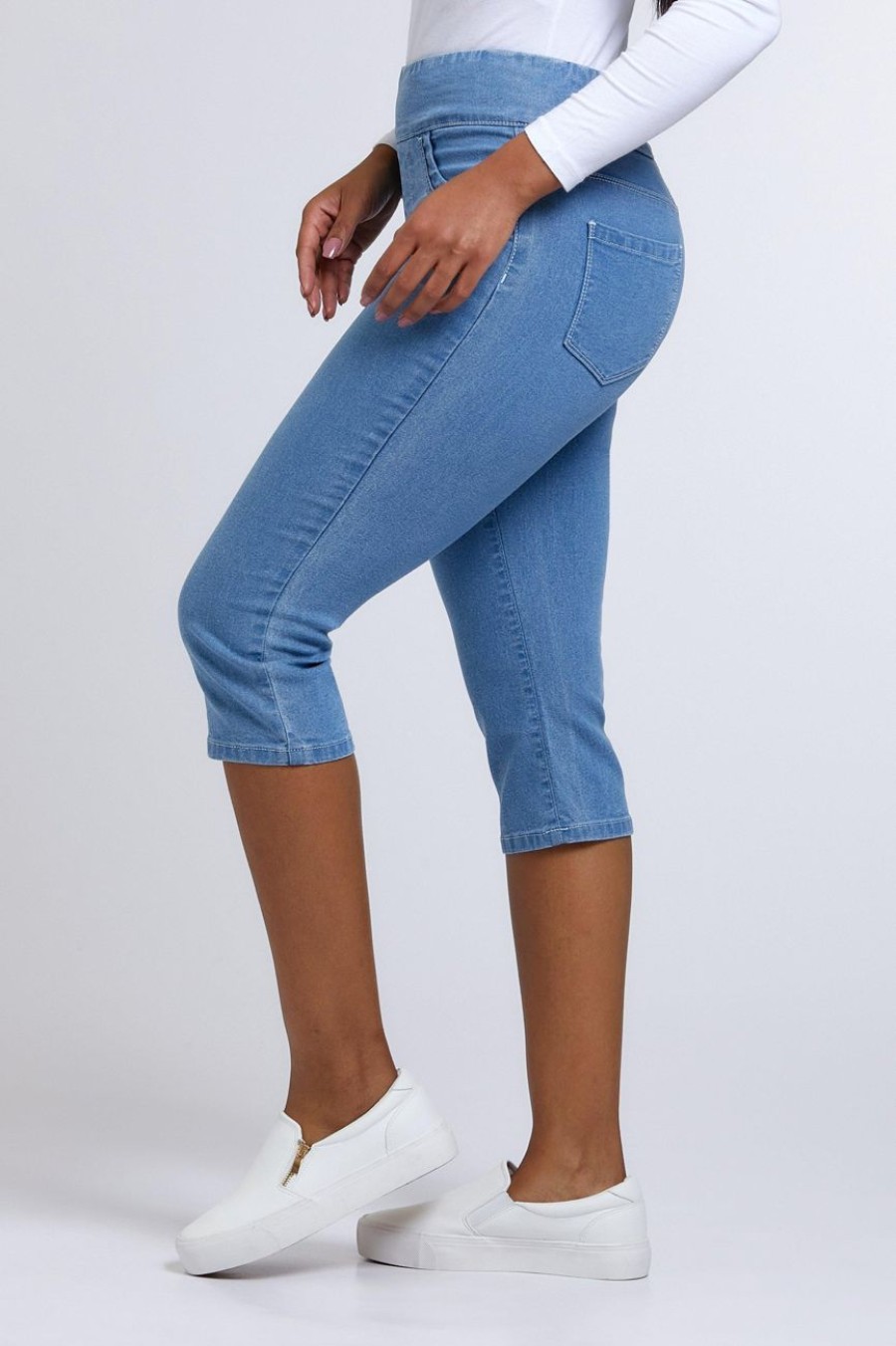 Clothing MILADYS | Straight Leg Pull On Jegging Crops Baby Blue